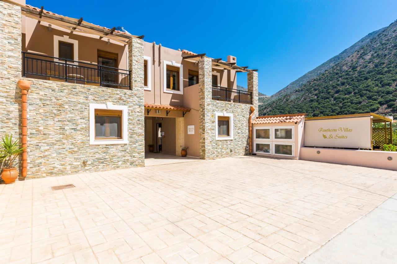 Villa Pantheon &