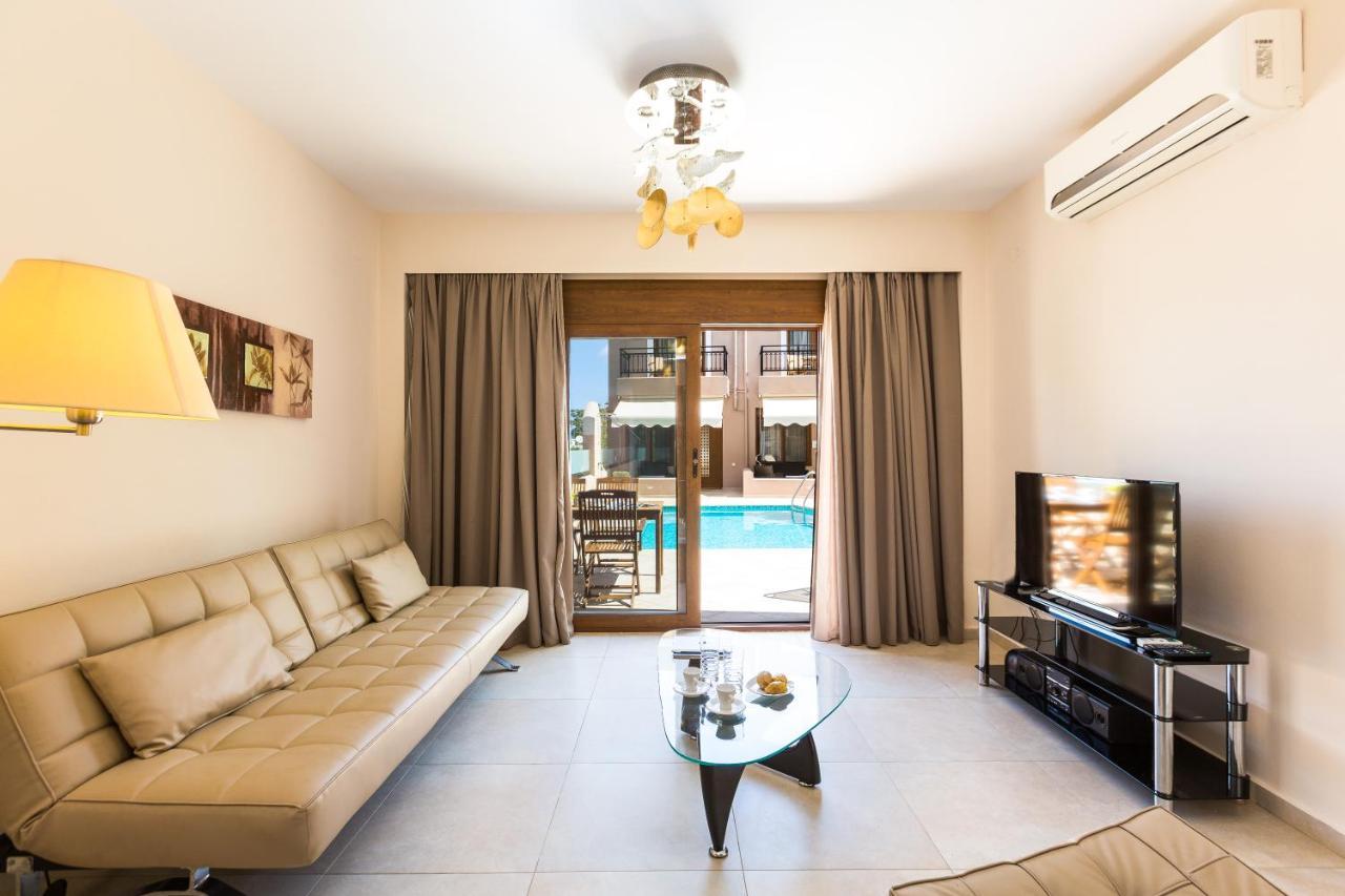 Villa Pantheon &